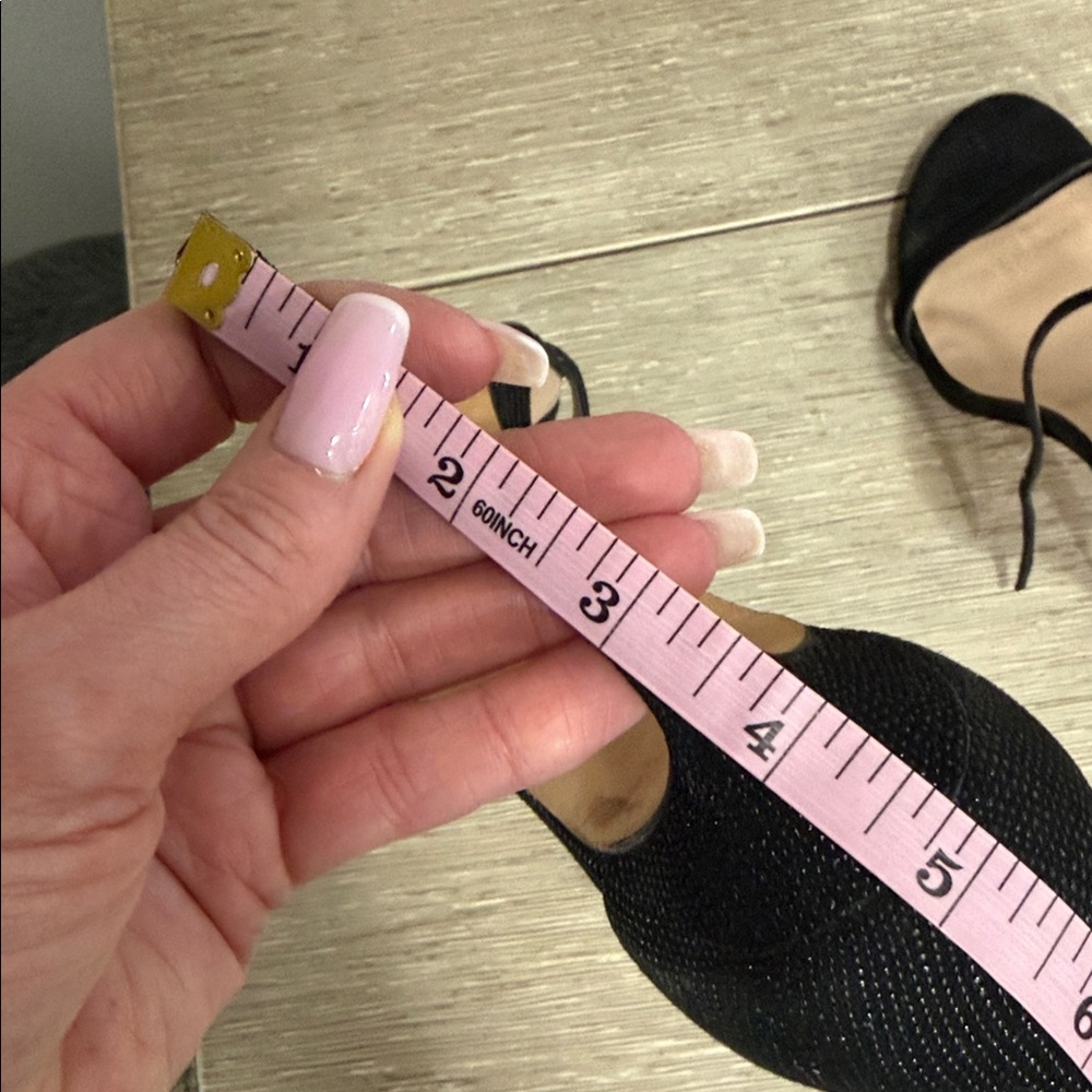 Stuart Weitzman Nudist black goose bump pumps sandals heels 8 - Picture 9 of 11